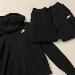 Nike sweat suite